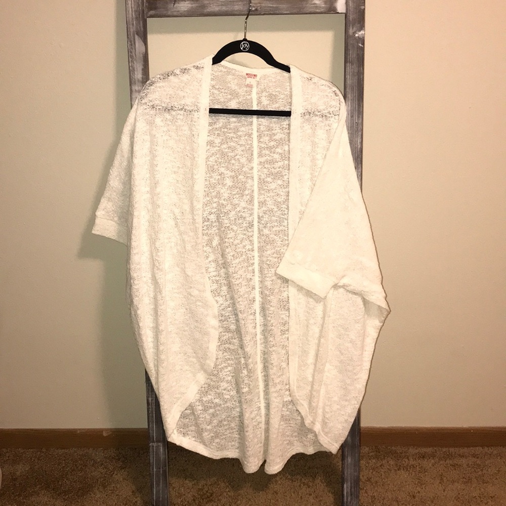 Cardigan sweater